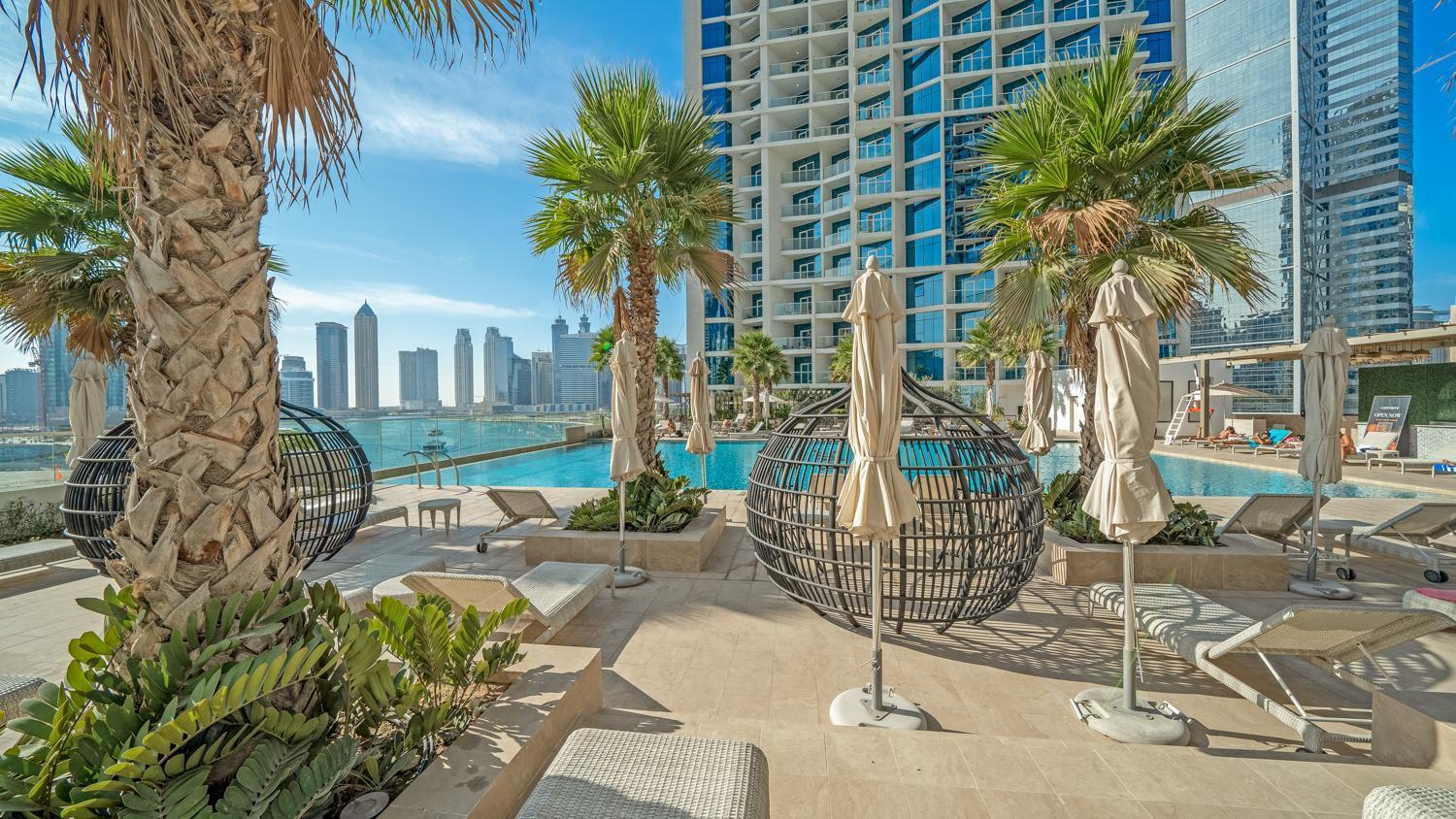 Cosmopolitan Studio Full Canal View By Suiteable * Dubai